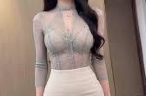 央视女主持被传包养4男、嫁70岁富豪20年后一张照片打脸众人 央视女主持被传包养4男、嫁70岁富豪20年后一张照片打脸众人
